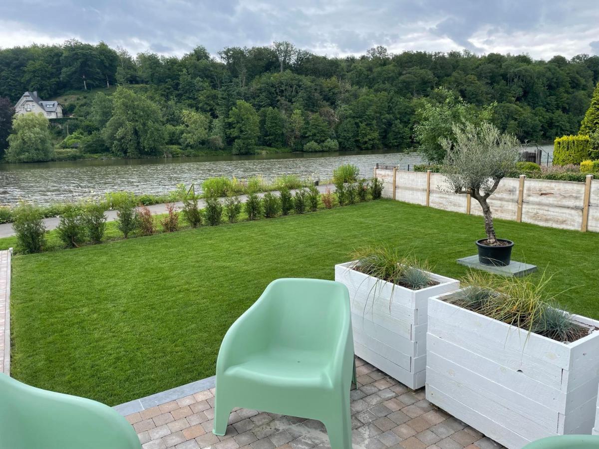 La Petite Maison Au Bord De L'Eau Hastiere-par-dela Exterior foto
